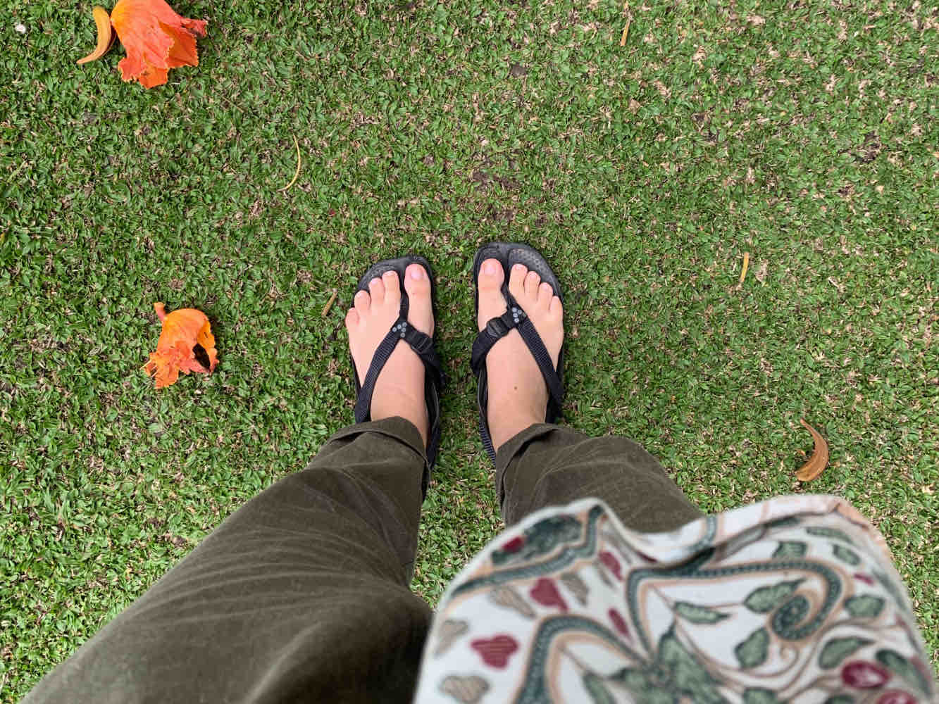 barefoot earthing shoes